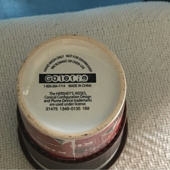 Hersheys Chocolate Kisses Travel Coffee/Tea Tumbler - Picture 3 of 3